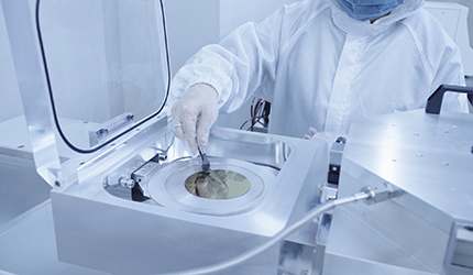 侵入式脑机接口实现生活场景应用新突破 助力高位截瘫患者重建社会功能